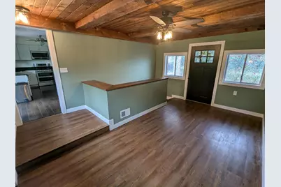 370 N Bobolink Dr, Brookfield, WI 53005 - Photo 6
