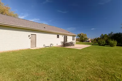 2411 W Drexel Ave, Oak Creek, WI 53154 - Photo 34