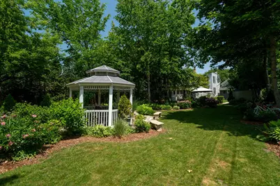W62N539  Washington Ave, Cedarburg, WI 53012 - Photo 38
