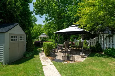 W62N539  Washington Ave, Cedarburg, WI 53012 - Photo 34