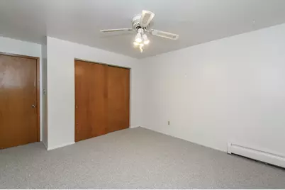 3925 S 84th St #4, Greenfield, WI 53228 - Photo 14