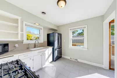 4570 S Lenox St, Milwaukee, WI 53207 - Photo 6