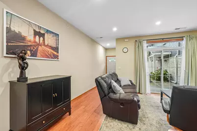 410 W Aspen Dr #3, Oak Creek, WI 53154 - Photo 6