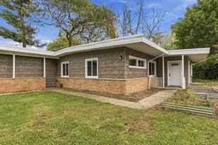 343 W Manor Cir, Bayside, WI 53217 - Photo 34