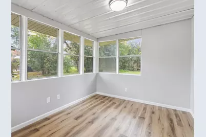 343 W Manor Cir, Bayside, WI 53217 - Photo 24