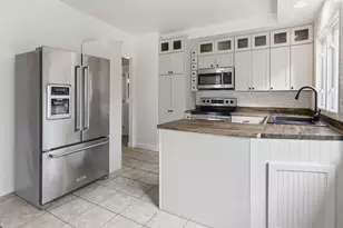 343 W Manor Cir, Bayside, WI 53217 - Photo 10