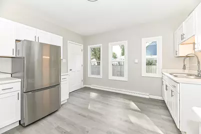 3754 S Rutland Ave, Saint Francis, WI 53235 - Photo 18