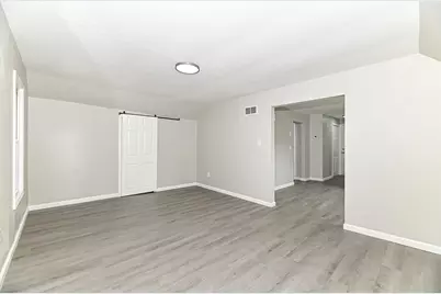 3754 S Rutland Ave, Saint Francis, WI 53235 - Photo 32