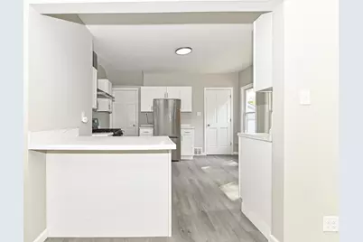 3754 S Rutland Ave, Saint Francis, WI 53235 - Photo 16
