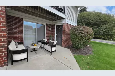 W168N11065  Ashbury Cir #4, Germantown, WI 53022 - Photo 4