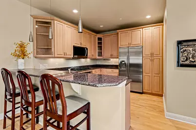 2201 E Stratford Ct #C, Shorewood, WI 53211 - Photo 8