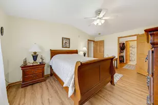 6020 S Buckhorn Ave, Cudahy, WI 53110 - Photo 12