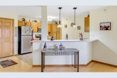 6020 S Buckhorn Ave #304, Cudahy, WI 53110 - Photo 8