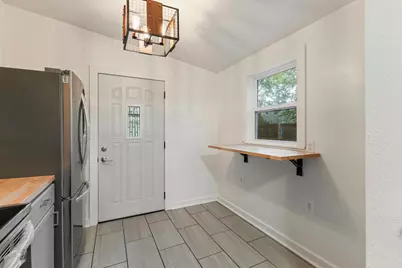 1425  Ellis Ave, Racine, WI 53402 - Photo 6