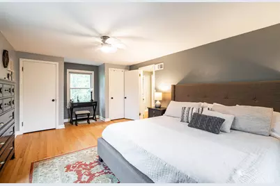 8339 N Santa Monica Blvd, Fox Point, WI 53217 - Photo 16