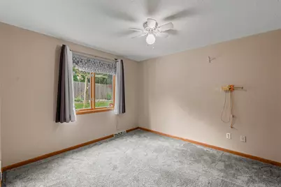 4550 S 119th St, Greenfield, WI 53228 - Photo 12