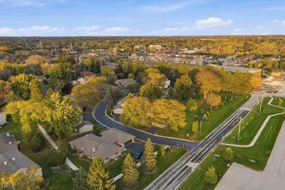 11007 N Balsam Tree Ct, Mequon, WI 53092 - Photo 36