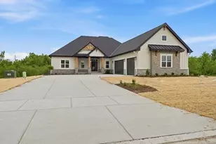N51W18906 Quietwood Dr, Menomonee Falls, WI 53051 - Photo 1