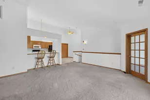 9410 W Loomis Rd, Franklin, WI 53132 - Photo 4