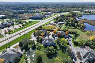 9410 W Loomis Rd, Franklin, WI 53132 - Photo 22