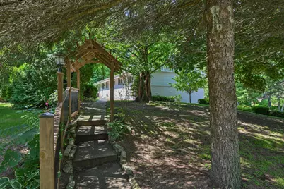 795 W Monrovia Ave, Glendale, WI 53217 - Photo 30