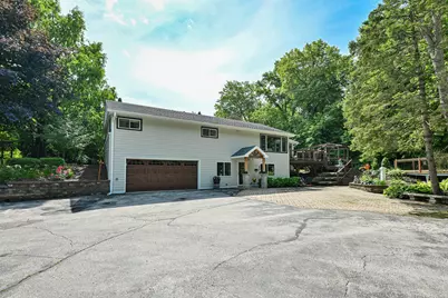 795 W Monrovia Ave, Glendale, WI 53217 - Photo 4