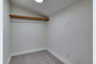 1112 S 121st St, West Allis, WI 53214 - Photo 18