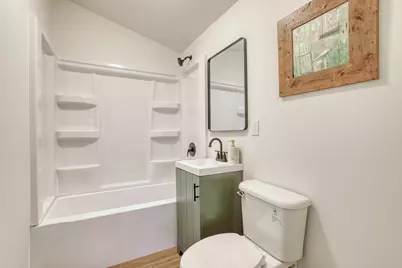 1112 S 121st St, West Allis, WI 53214 - Photo 14