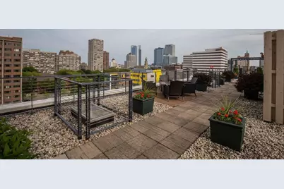270 E Highland Ave #442, Milwaukee, WI 53202 - Photo 16