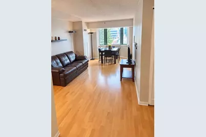 270 E Highland Ave #442, Milwaukee, WI 53202 - Photo 4
