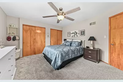 12775 W Scarborough Dr, New Berlin, WI 53151 - Photo 18