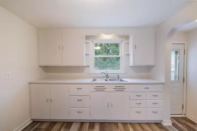 1513 S Ninth St, Watertown, WI 53094 - Photo 6