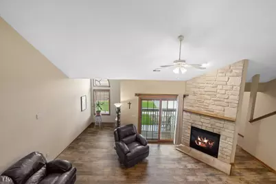 N161W19088  Oakland Dr, Jackson, WI 53037 - Photo 18
