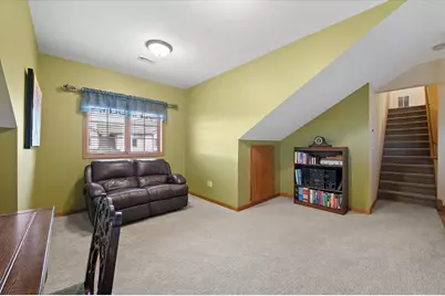 N161W19088  Oakland Dr, Jackson, WI 53037 - Photo 8
