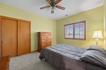 N161W19088  Oakland Dr, Jackson, WI 53037 - Photo 16