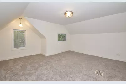 4400 S 124th St, Greenfield, WI 53228 - Photo 22