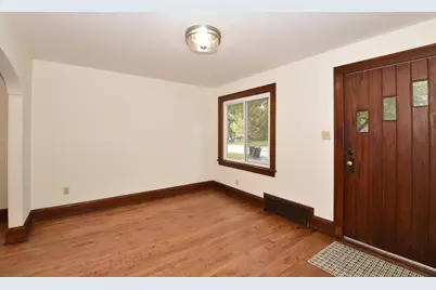 4400 S 124th St, Greenfield, WI 53228 - Photo 4