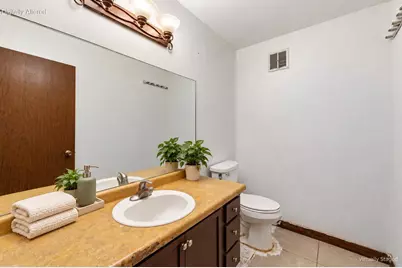 5648 S 27th St #3, Milwaukee, WI 53221 - Photo 6