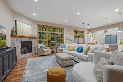 831  Lorrin Pl #15, West Bend, WI 53095 - Photo 6