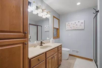 831  Lorrin Pl #15, West Bend, WI 53095 - Photo 18