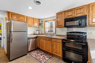 750 N 115th St, Wauwatosa, WI 53226 - Photo 12