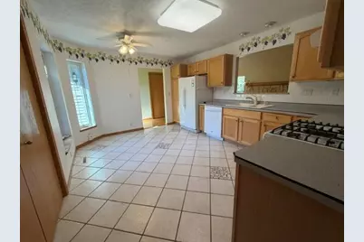 501  Garrison Dr, Lake Geneva, WI 53147 - Photo 10