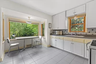 5700 W Rita Dr, West Allis, WI 53219 - Photo 10