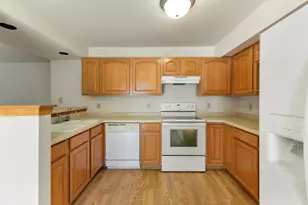 2153 Broken Hill Rd, Waukesha, WI 53188 - Photo 10
