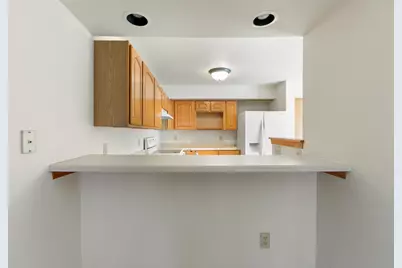2153  Broken Hill Rd #7, Waukesha, WI 53188 - Photo 8