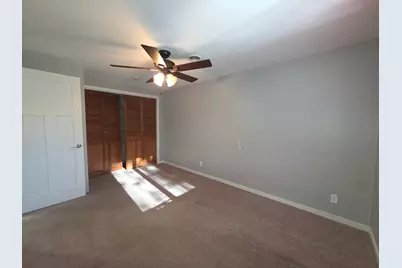 4241 S Griffin Ave, Milwaukee, WI 53207 - Photo 18