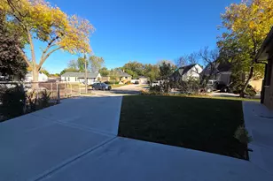 4241 S Griffin Ave, Milwaukee, WI 53207 - Photo 30