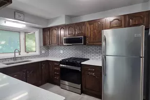 4241 S Griffin Ave, Milwaukee, WI 53207 - Photo 6