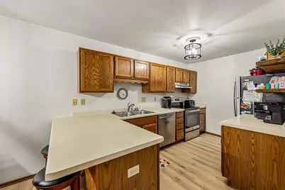 2041  Meadow Ct #1, West Bend, WI 53095 - Photo 10