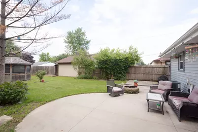 N89W15242  Cleveland Ave, Menomonee Falls, WI 53051 - Photo 24